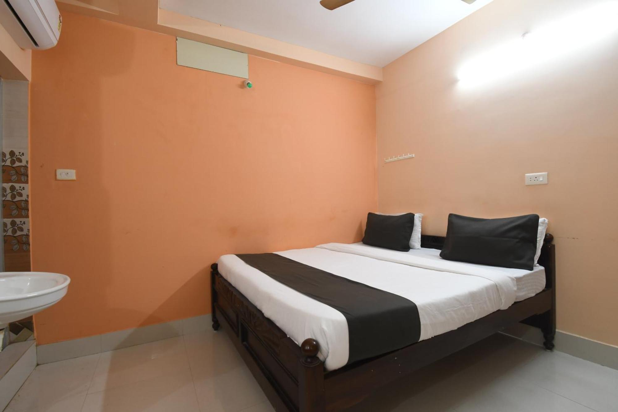 Villa Radha Krishna Niwas 100 Meters From Puri Jagannath Temple Extérieur photo